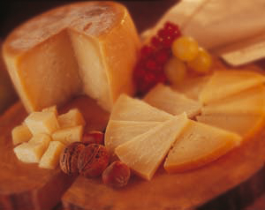 La D.O. Queso Roncal, invitada como representante de Navarra en la Feria Nacional del Queso de Trujillo (Cáceres)