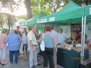 Estella se deleita con los productos Reyno Gourmet