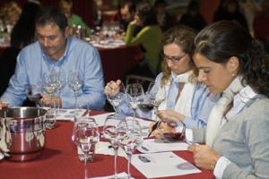Vinoamigo, el primer concurso de cata a ciegas dirigido a no profesionales del vino