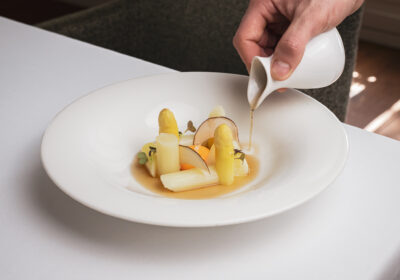 Medio centenar de restaurantes de Barcelona y Madrid acogen la ‘Ruta del Espárrago de Navarra’ de Reyno Gourmet